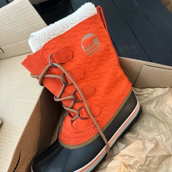Sorel Orange and Brown Winter Boots - Picture 4 of 11
